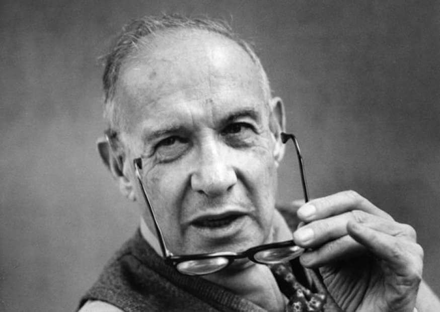 Peter Drucker, considerado o pai da administração moderna, cuja citação no livro "Management Challenges for the 21st Century" está bem alinhada com o conceito de partnership.