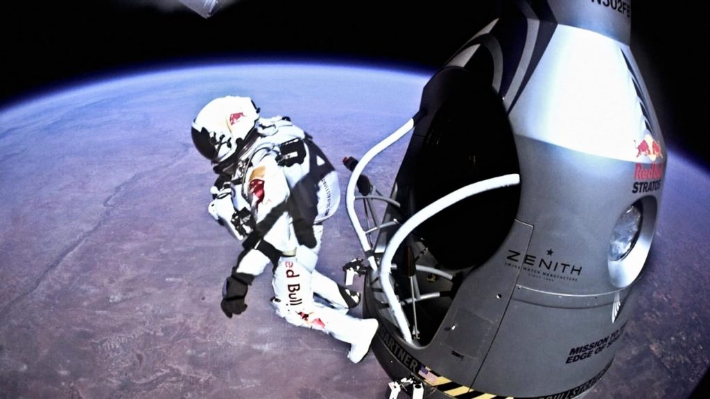 O paraquedista Felix Baumgartner na missão Red Bull Stratos