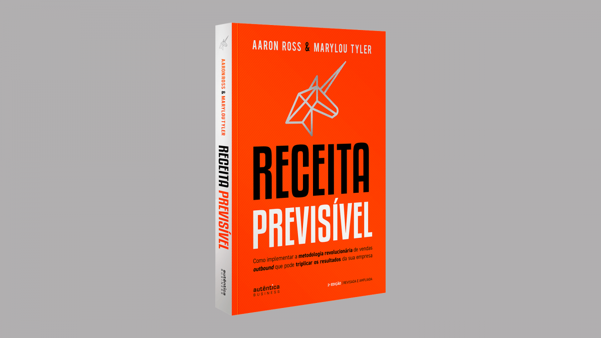 Um dos livros de vendas: "Receita Previsível", de Aaron Ross